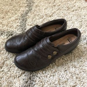 Clarks Brown Textured Lightweight Slip-on Shoes 8